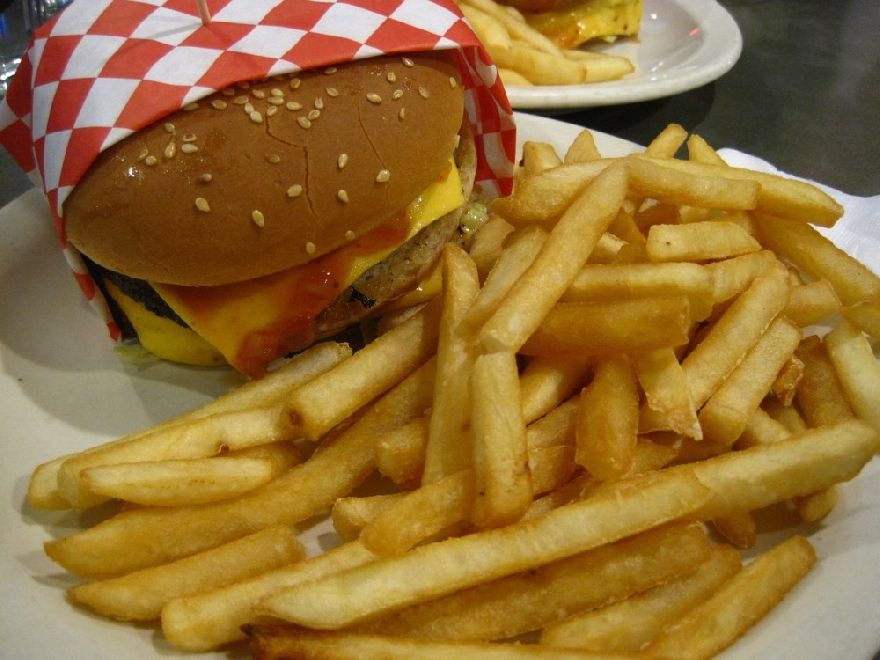 Hamburger menu with fries